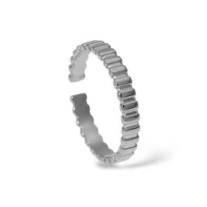 Chic Minimalist Ring