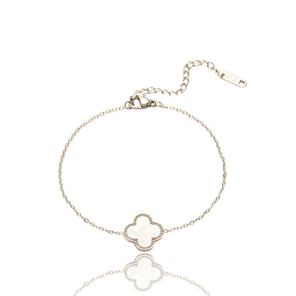 Chic Clover Pendant Bracelet