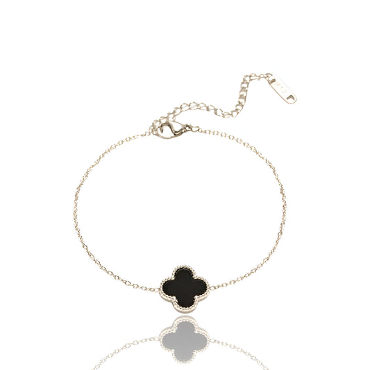 Chic Clover Pendant Bracelet