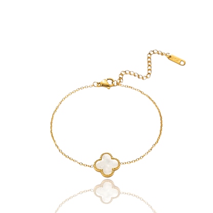 Chic Clover Pendant Bracelet