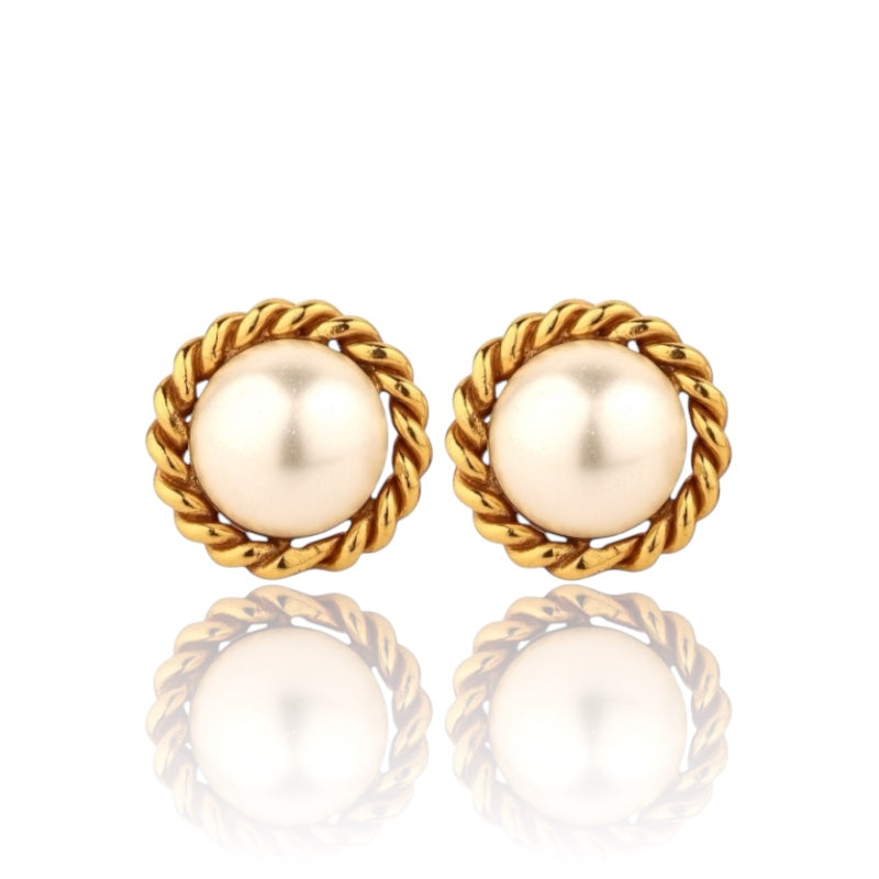 Vintage Pearl Stud Earrings