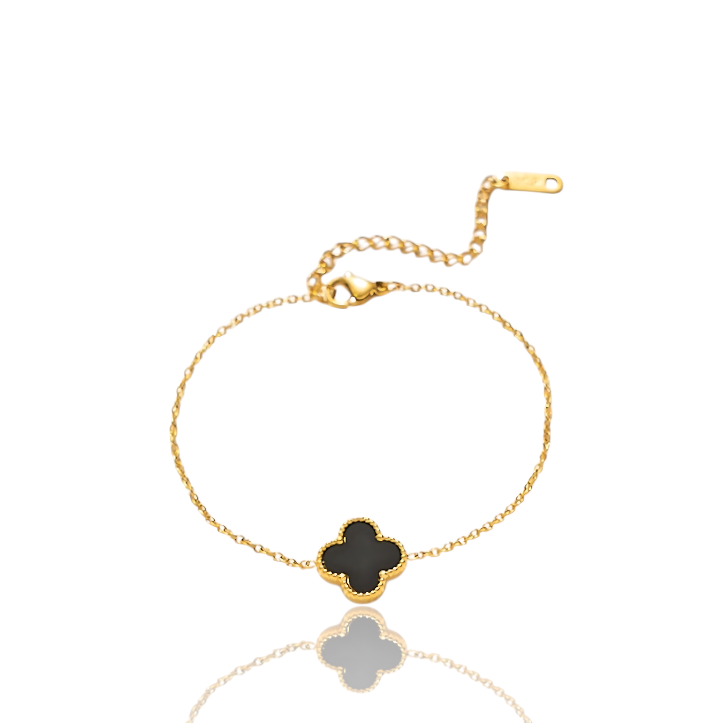 Chic Clover Pendant Bracelet